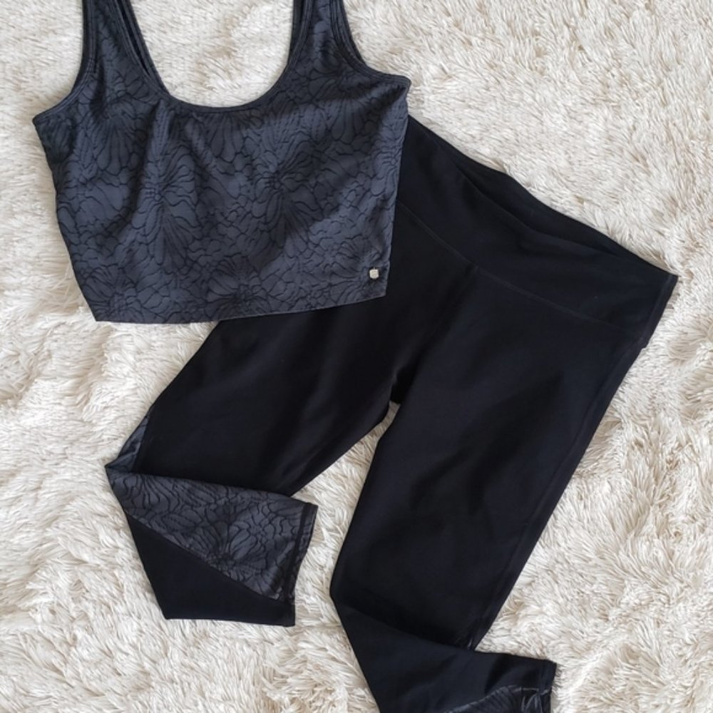 Fabletics black and gray leggings